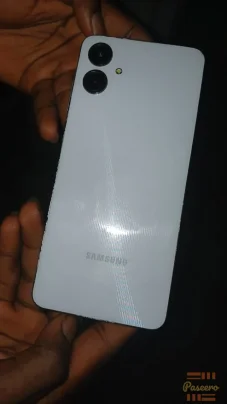 Samsung Galaxy A06 4GB RAM 128GB [USED]