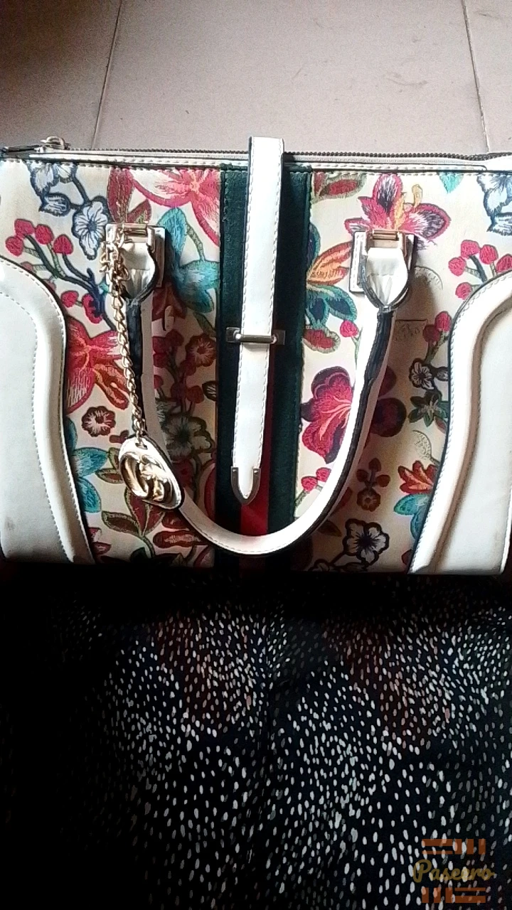 Used Gucci handbag2