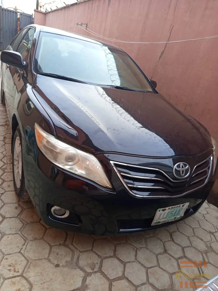 Super clean 2010 Toyota Camry11
