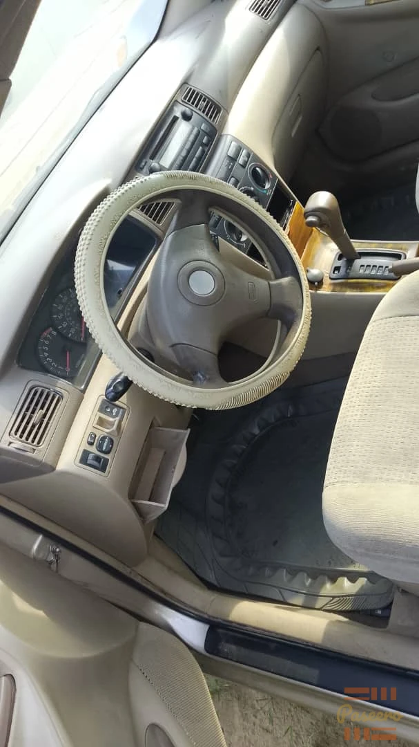 Used Toyota Corolla CE 2005