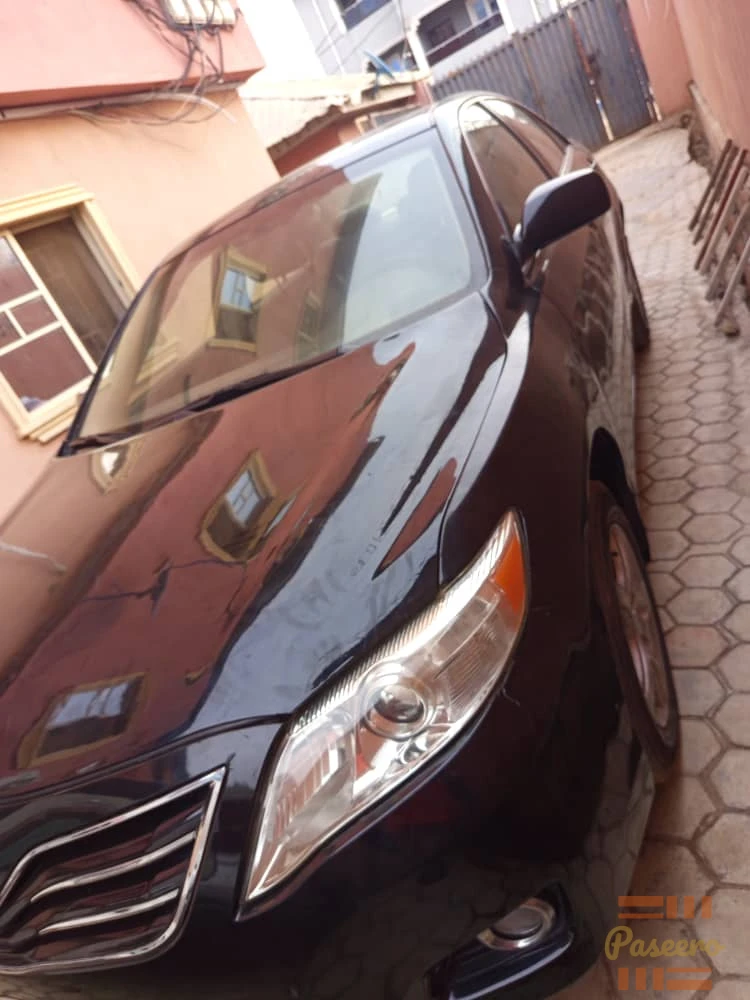 Super clean 2010 Toyota Camry8