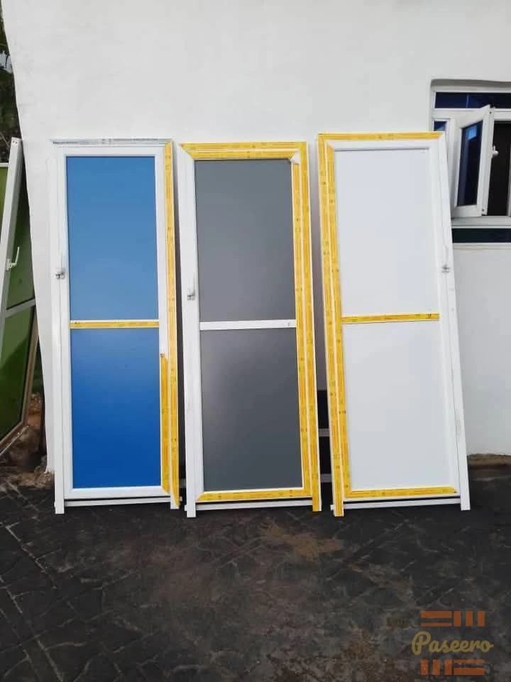 Aluminium Toilet Doors