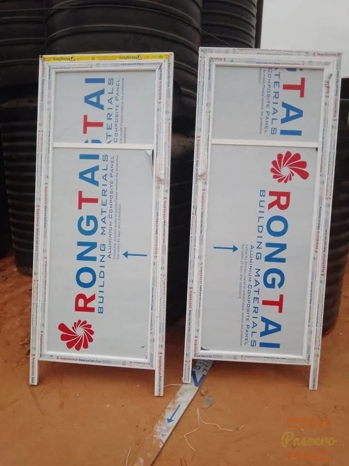 Aluminium Toilet Doors2