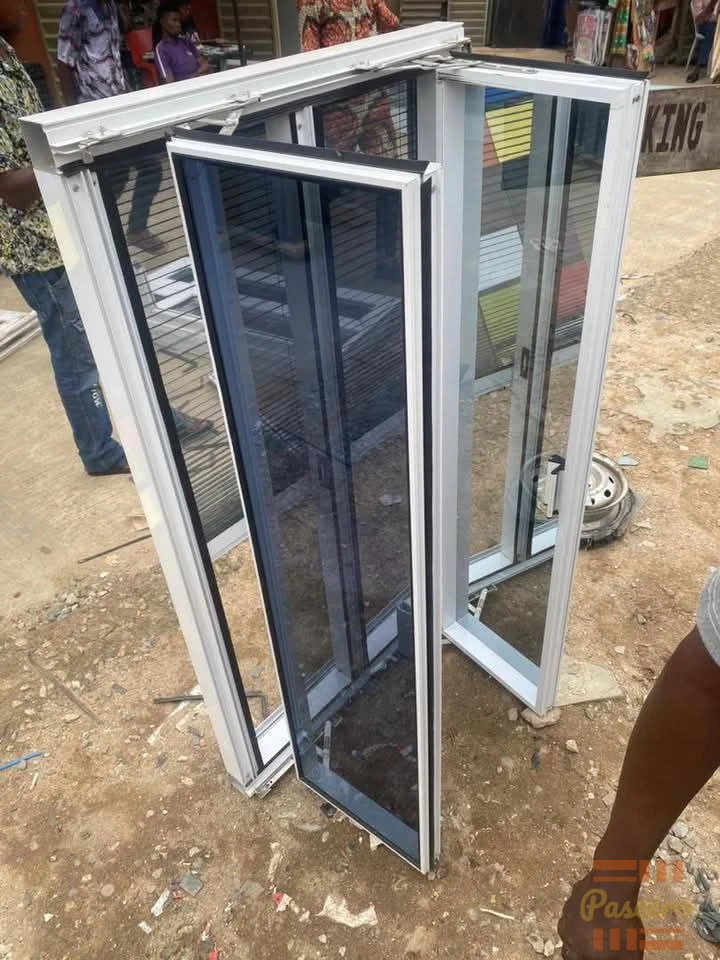 Frameless Windows1