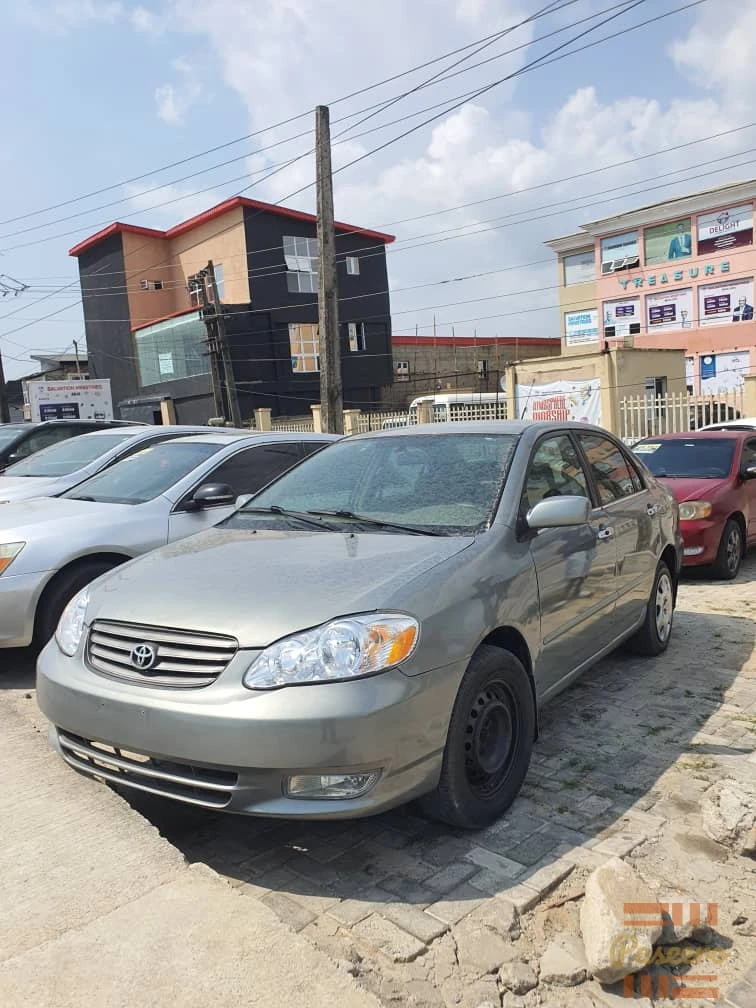 Toyota Corolla Le 2004 sliver 2025 registered