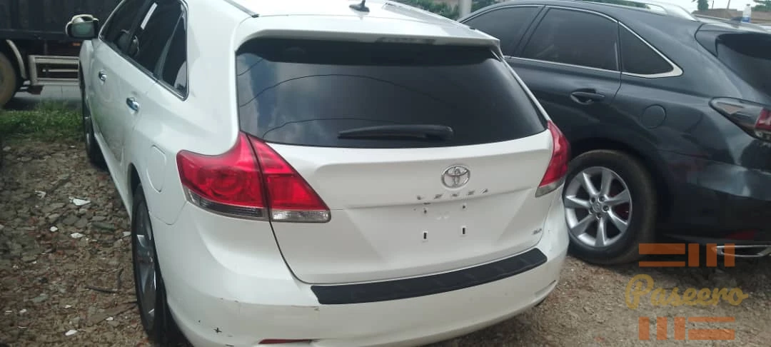 Toyota Venza7