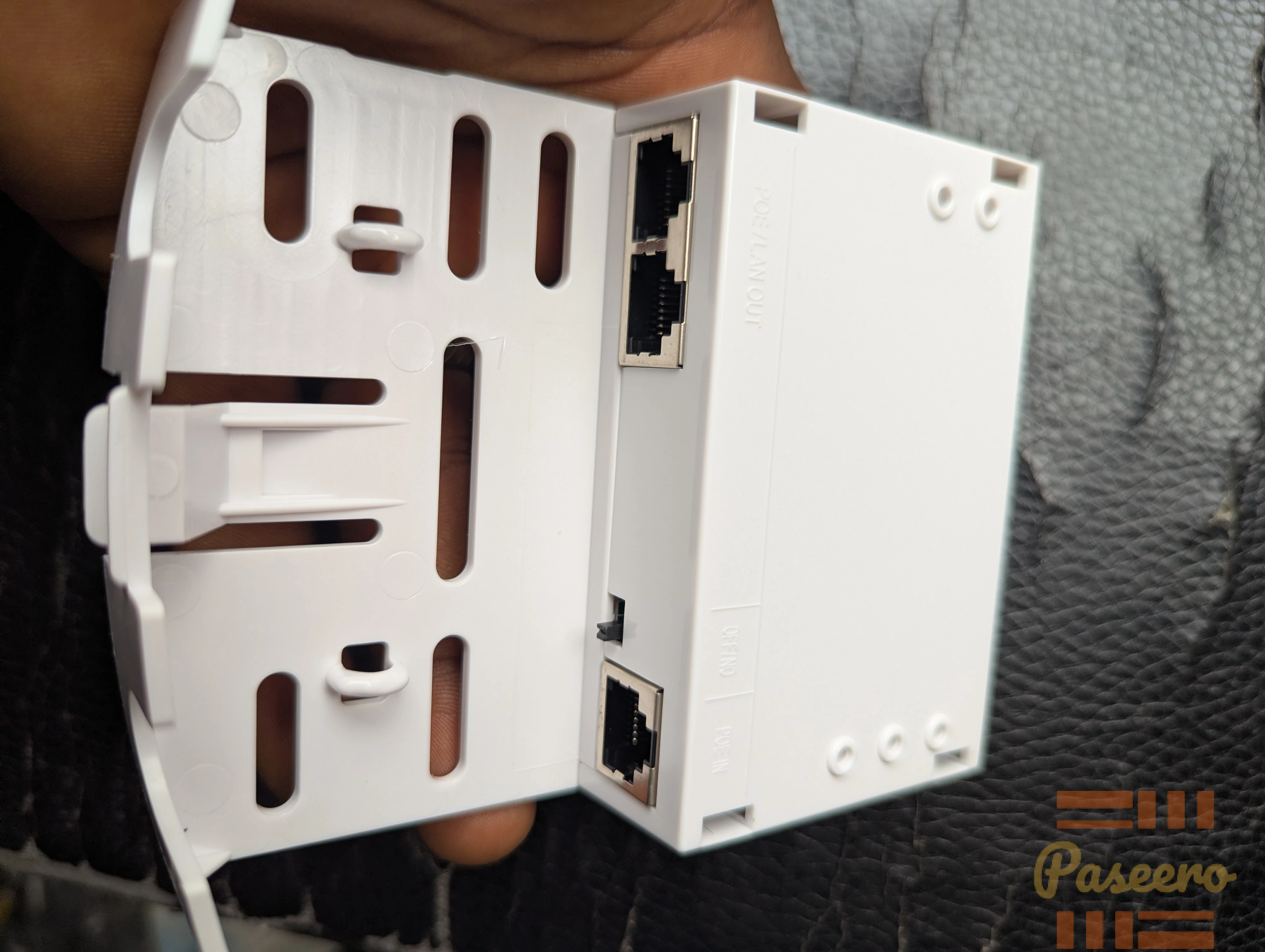 Waterproof Poe 1to2 Extender2