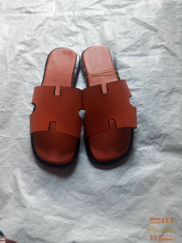 Guinea Ladies Slippers