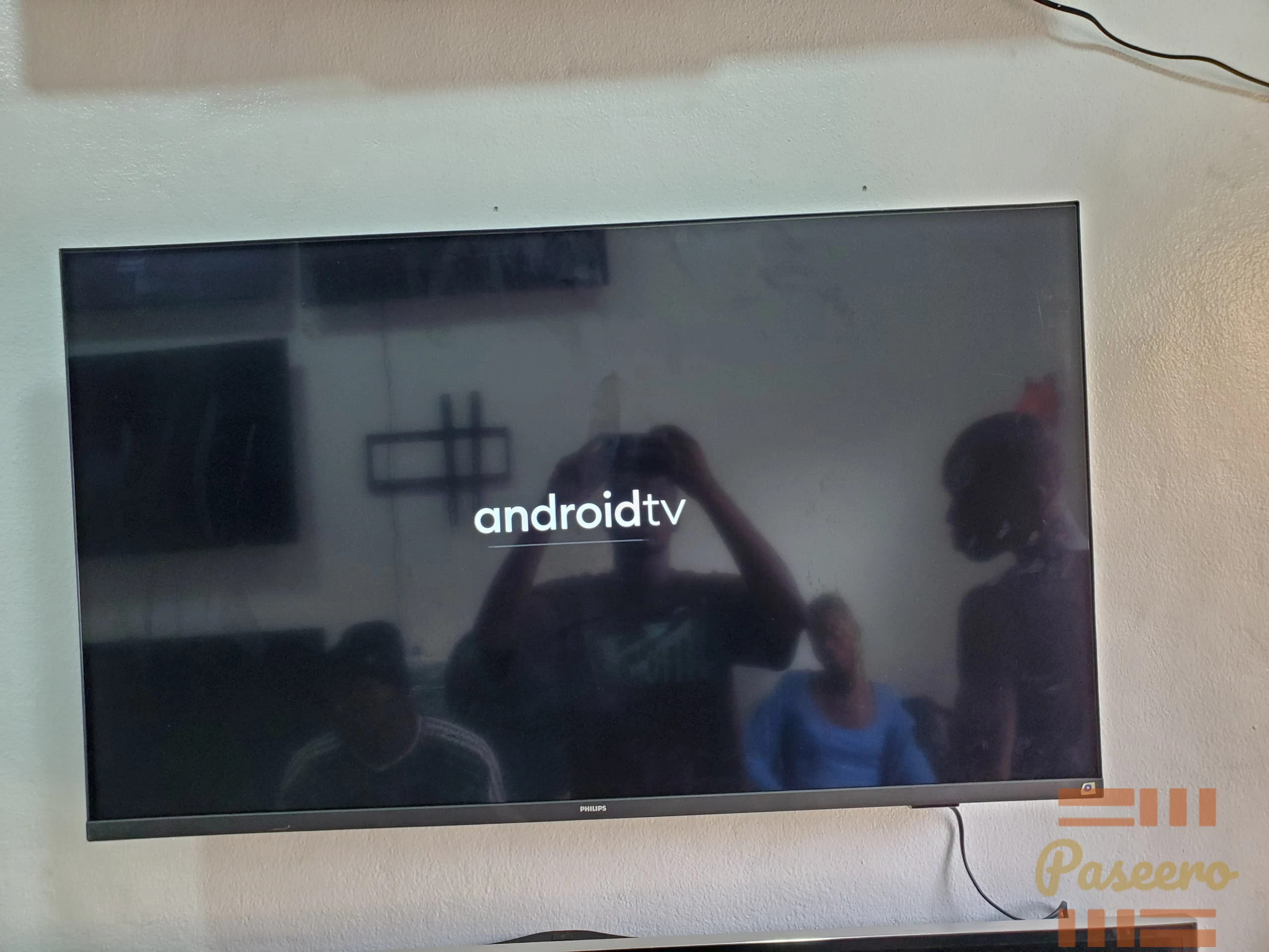 Philips android TV 50 inches 4k display with free Netflix account4