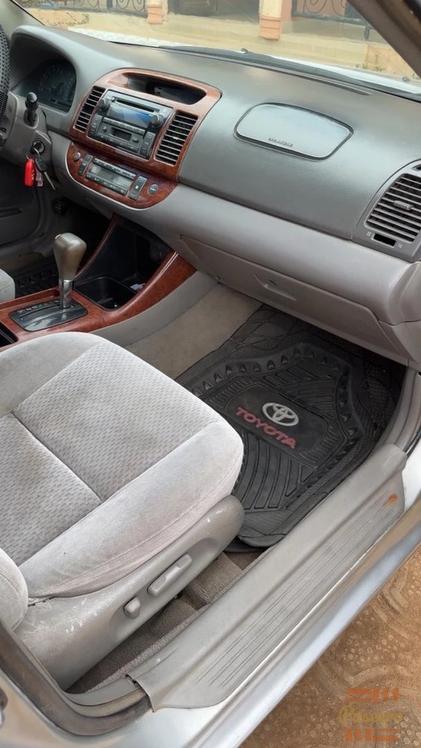 Registered Toyota Camry 20048