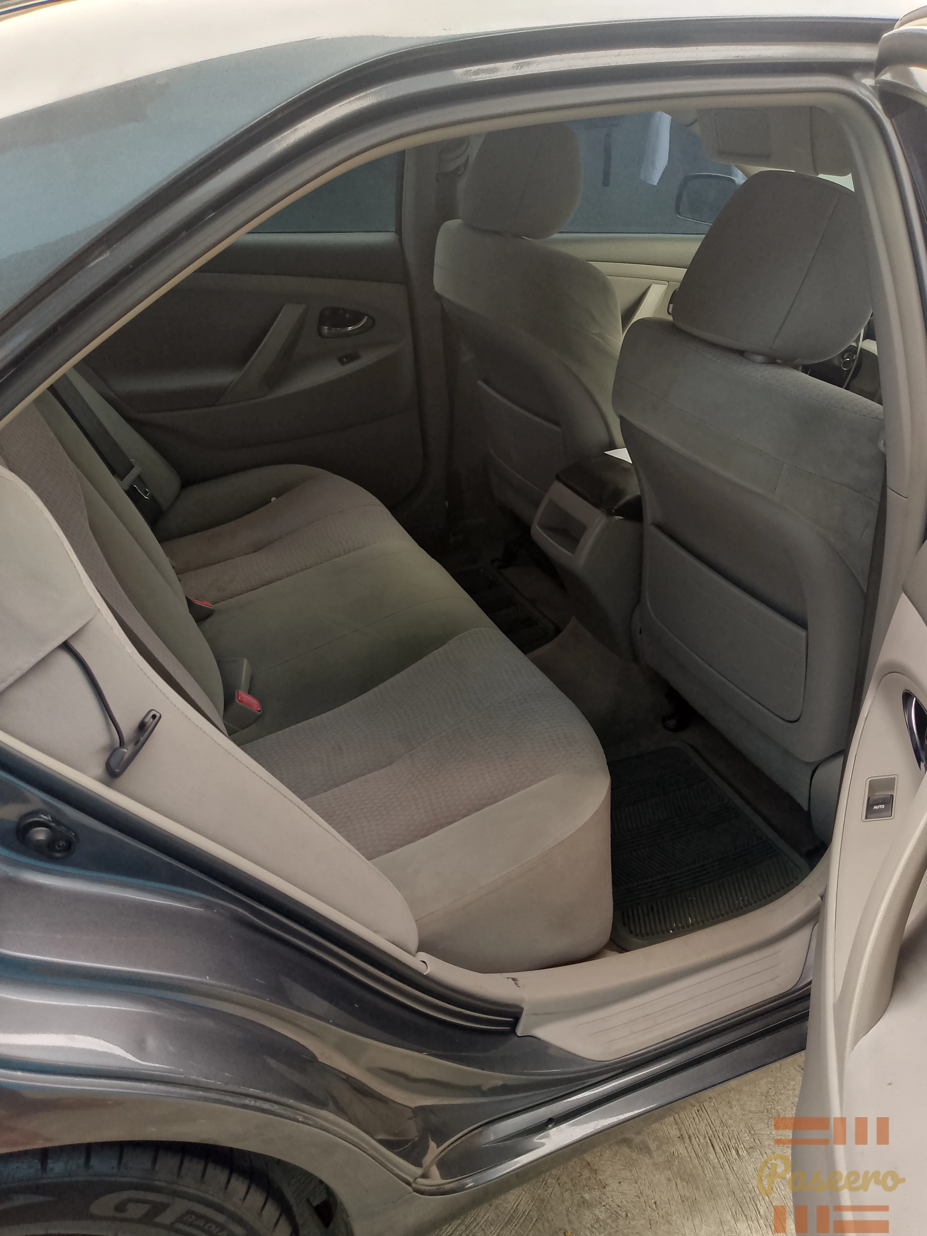 Toyota Camry LE 20117