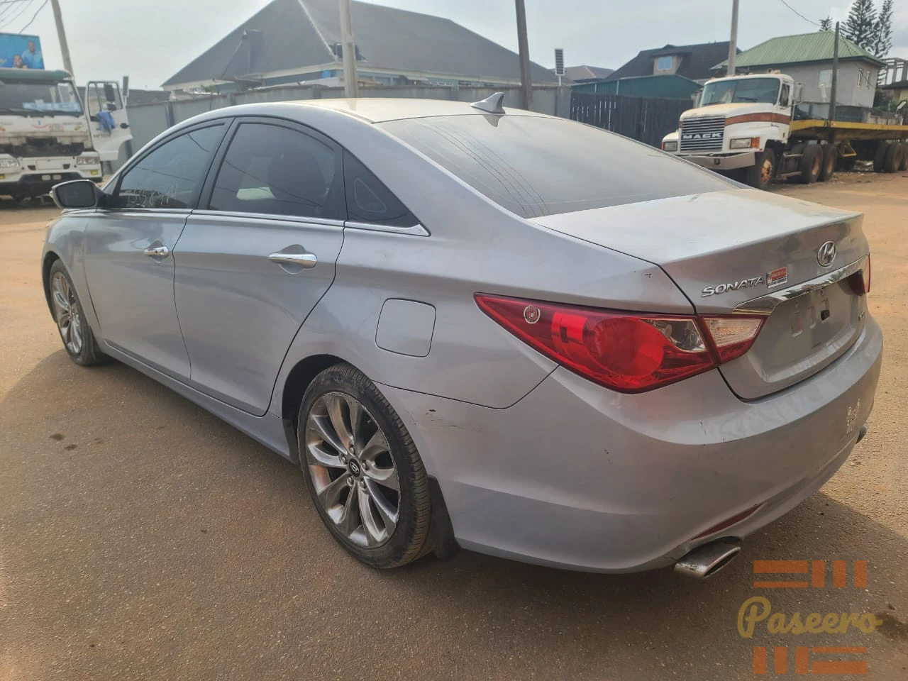 2011 Hyundai sonata3