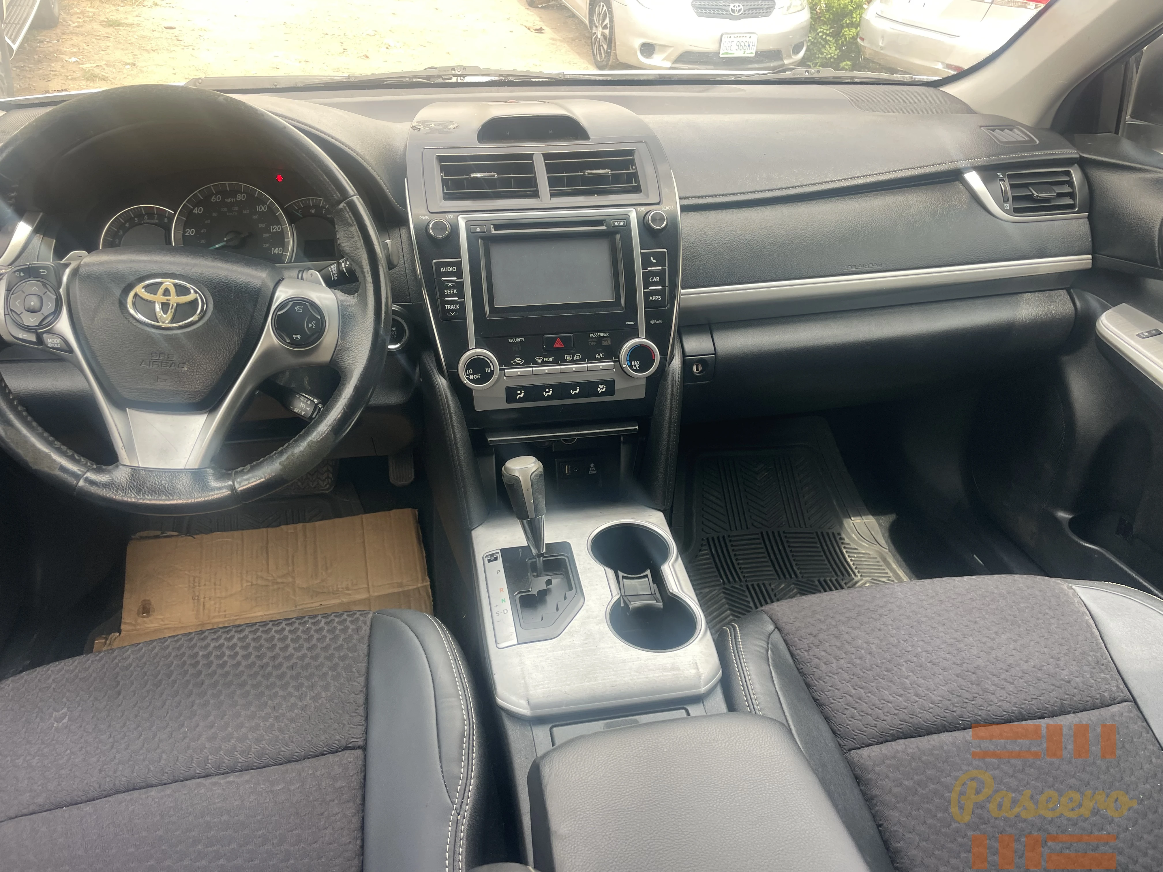 Tokunbo Toyota Camry 2012 ,Sport edition,4plug engine,thumb start.3