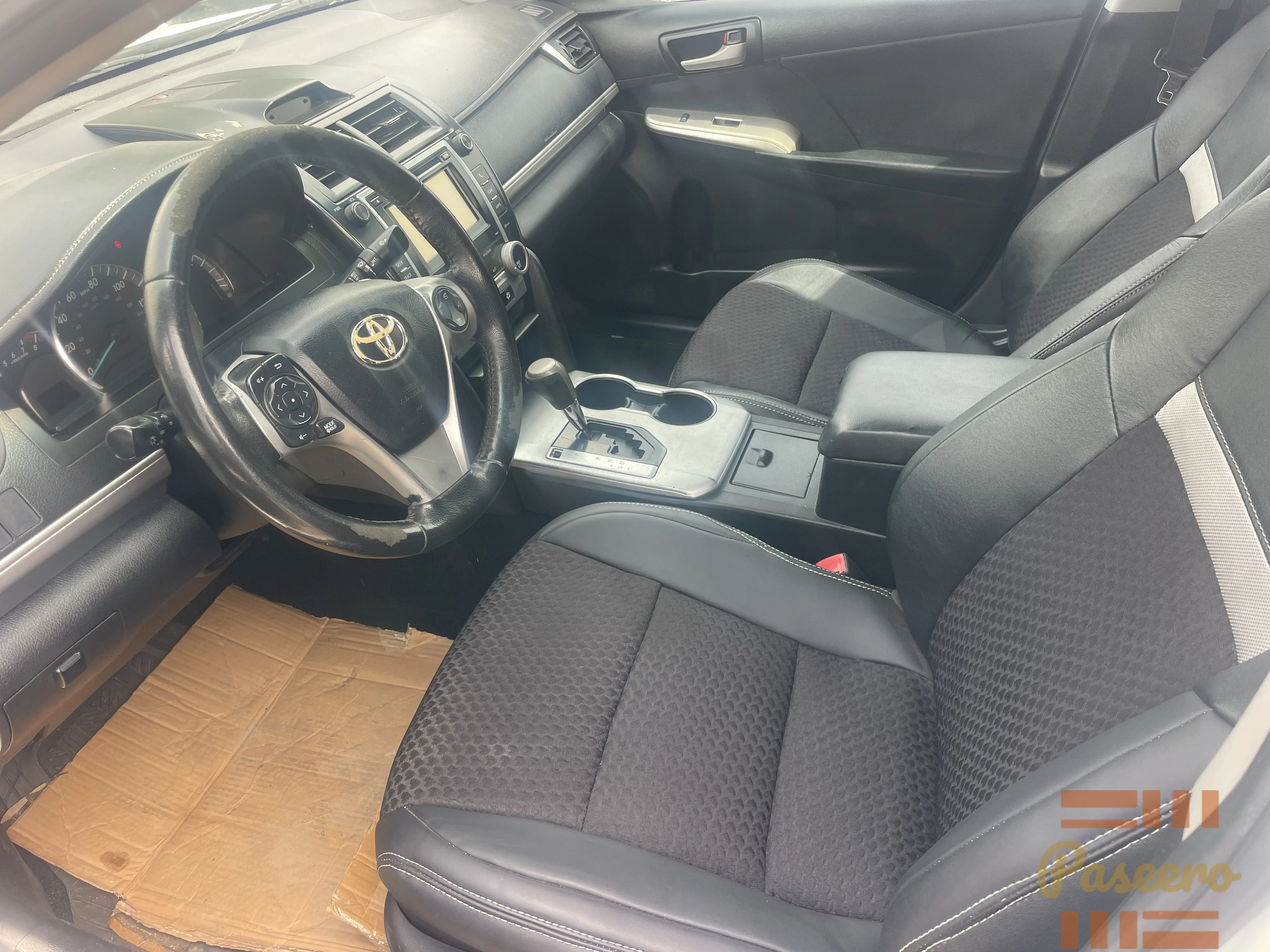 Tokunbo Toyota Camry 2012 ,Sport edition,4plug engine,thumb start.4