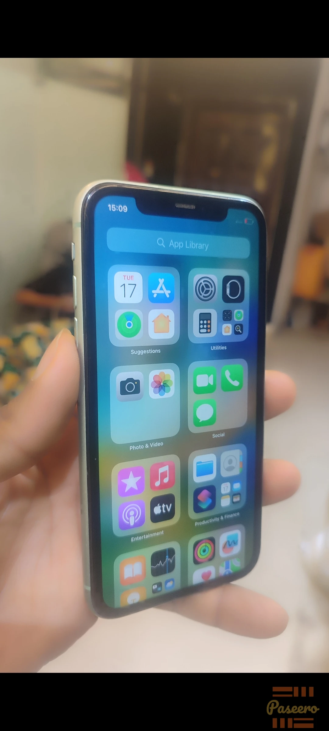 USED IPHONE 11(64GB)1