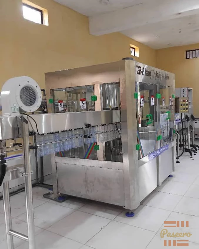 8-8-3 bottle water monoblock machine, it rinses, fills and cap the bottles