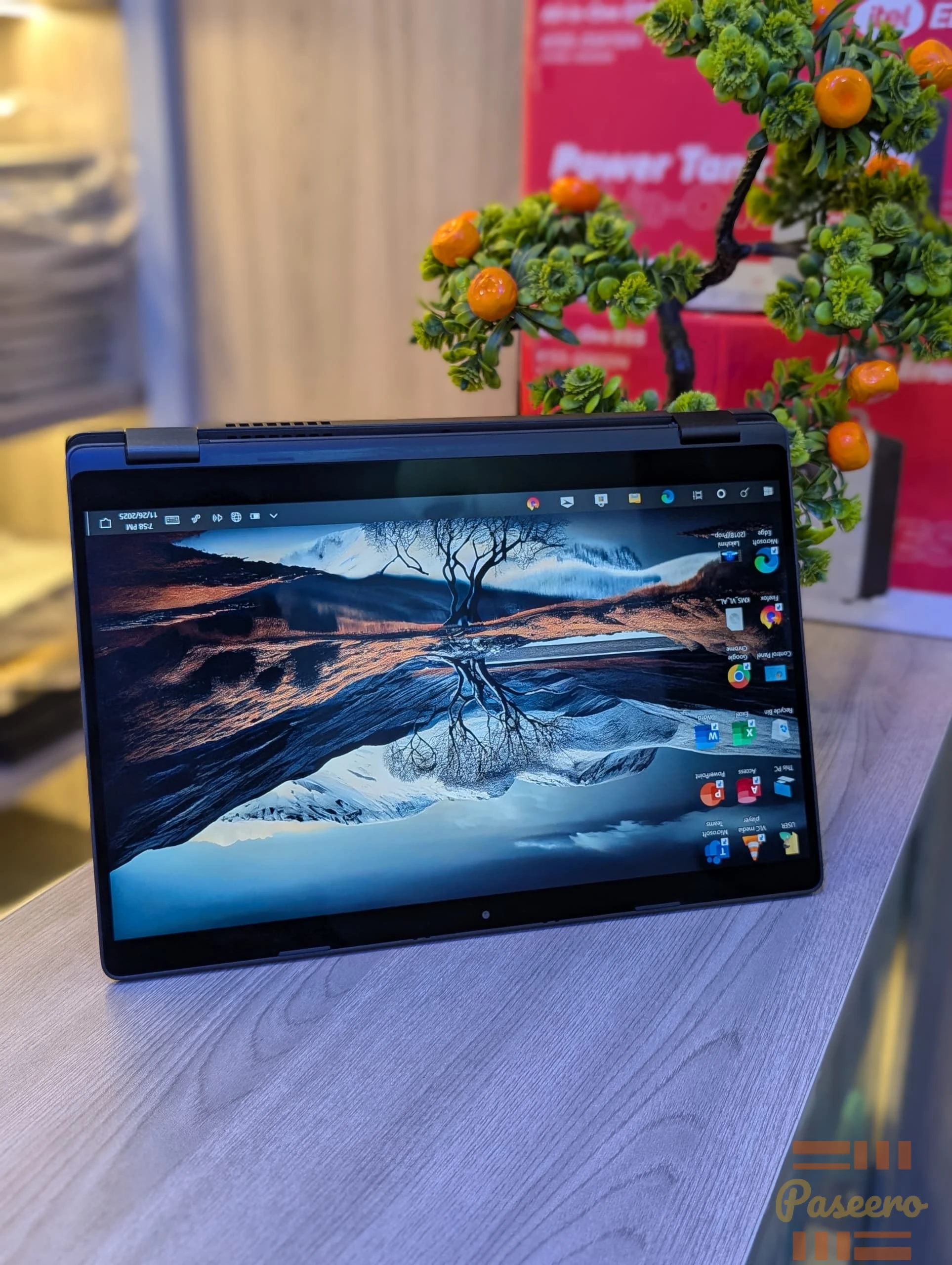 Dell Latitude 5300 x3601
