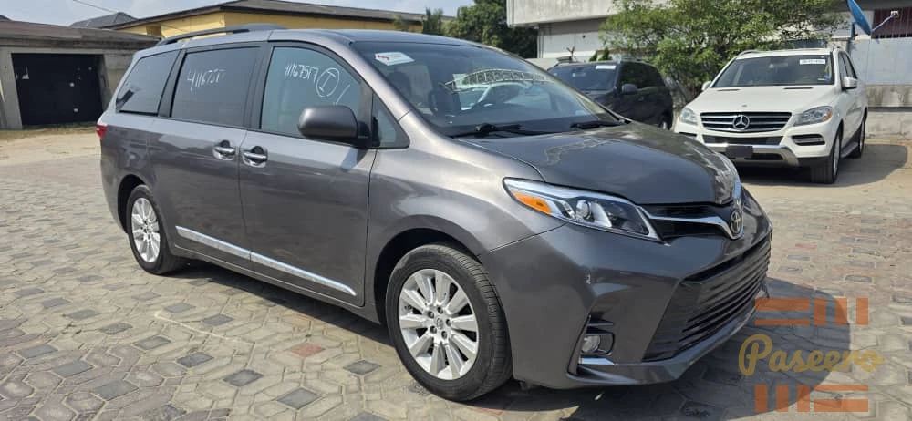 Toyota sienna Xle 20161