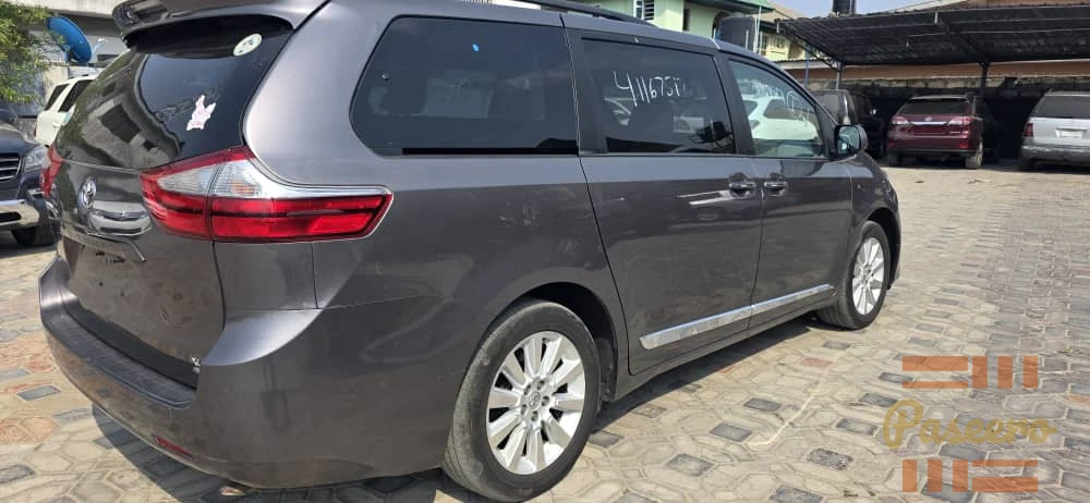 Toyota sienna Xle 20164