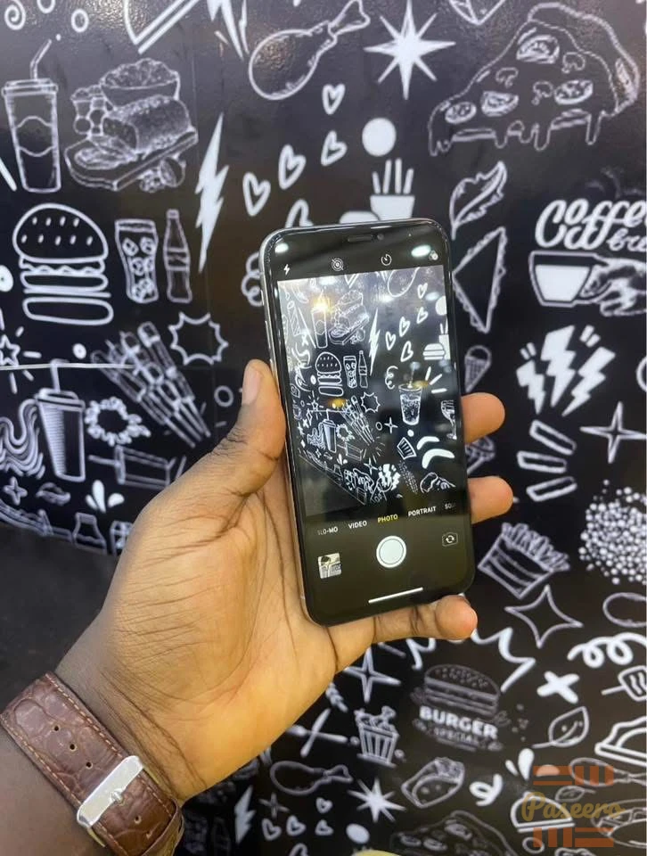 Apple IPhone X1