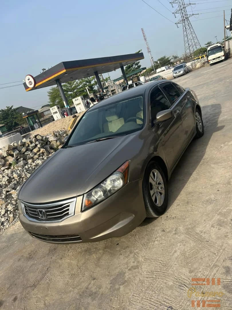 Registered Honda Accord 20084