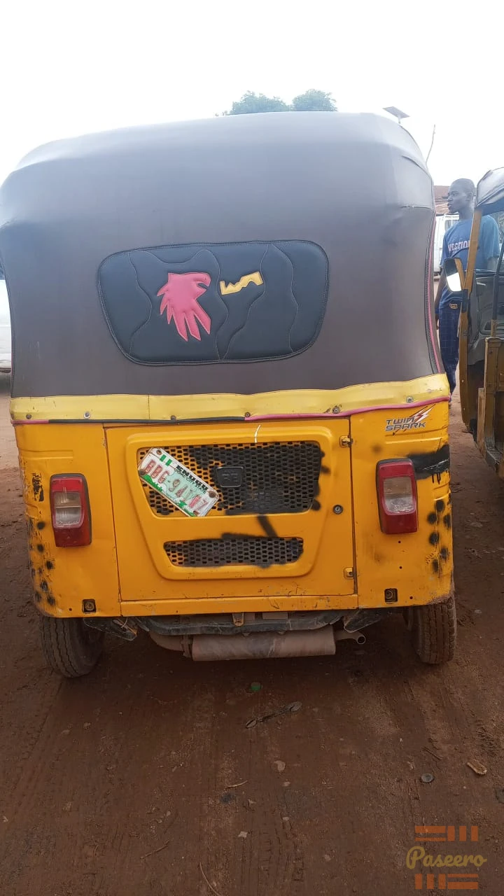 TVS TRICYCLE3