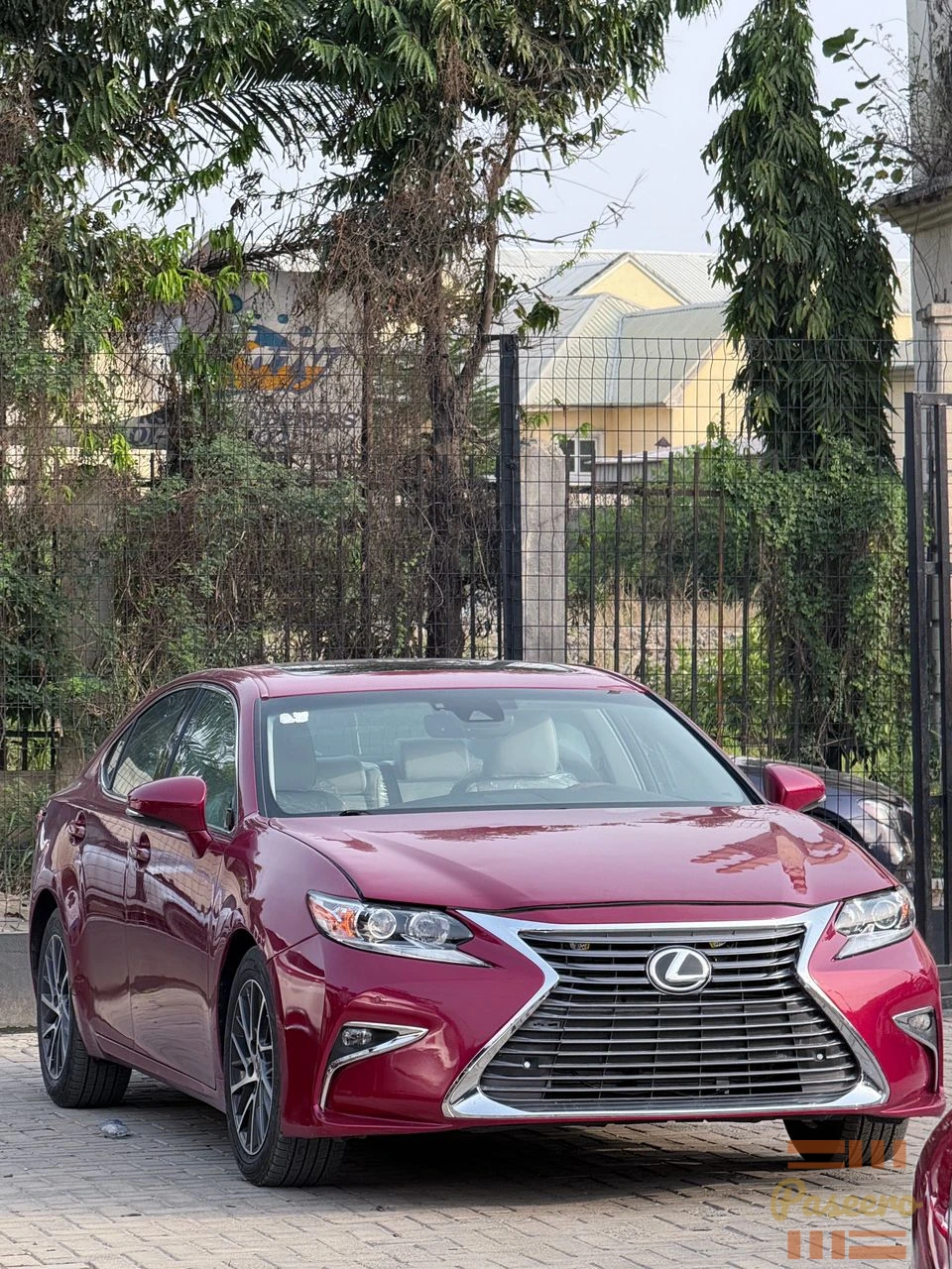 Direct tokunbo 2016 Lexus ES3501