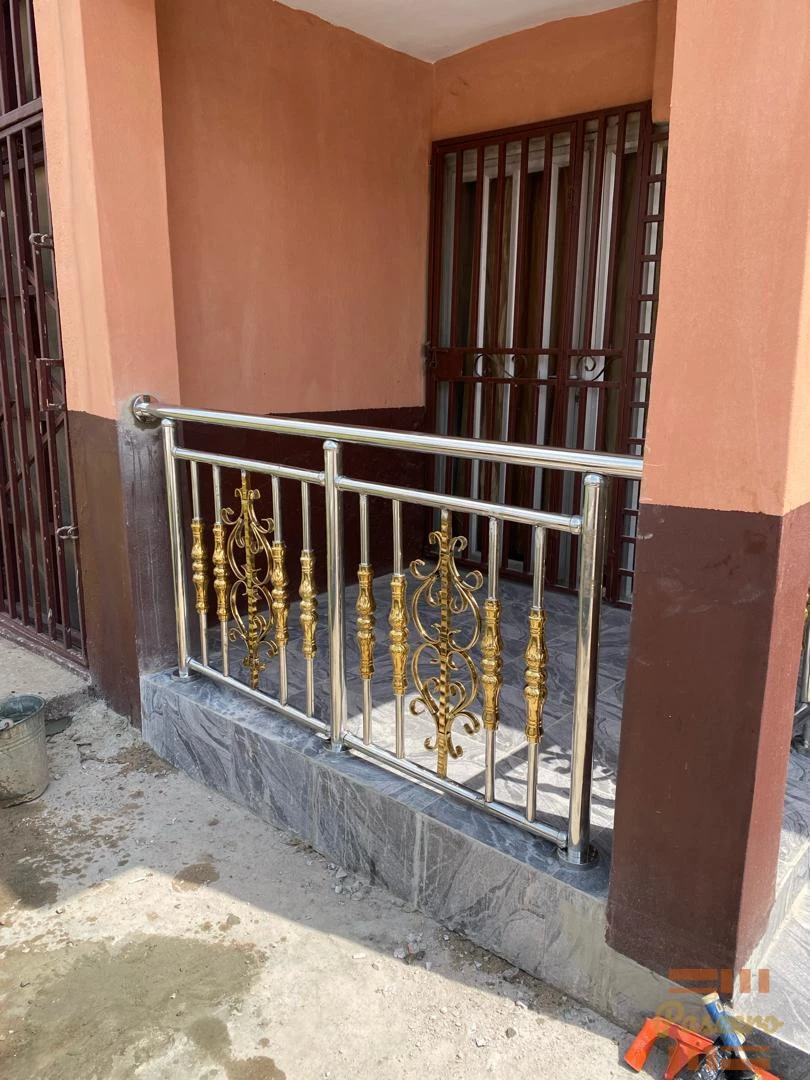 brand new stainless steel railings & glass railings9