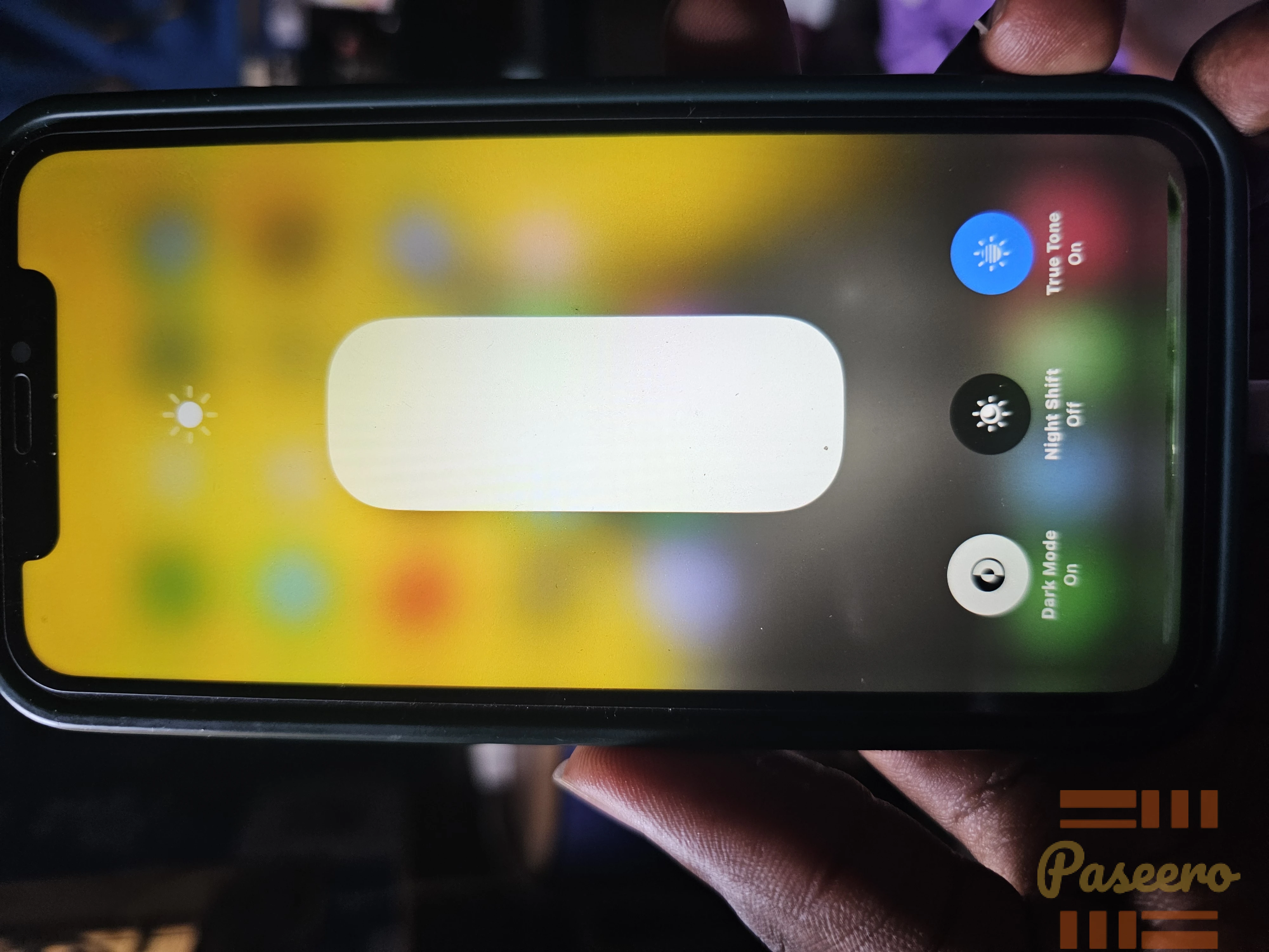 iphone XR phone1