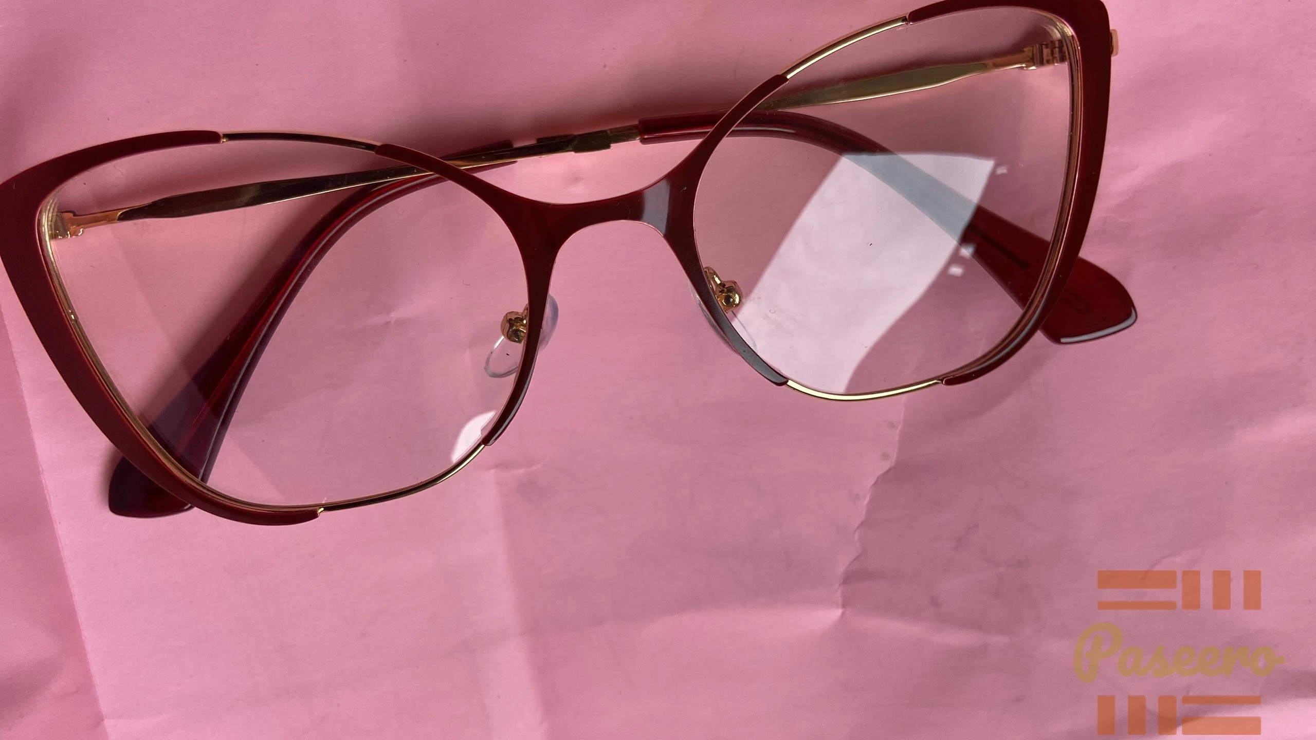 Photochromic glasses1