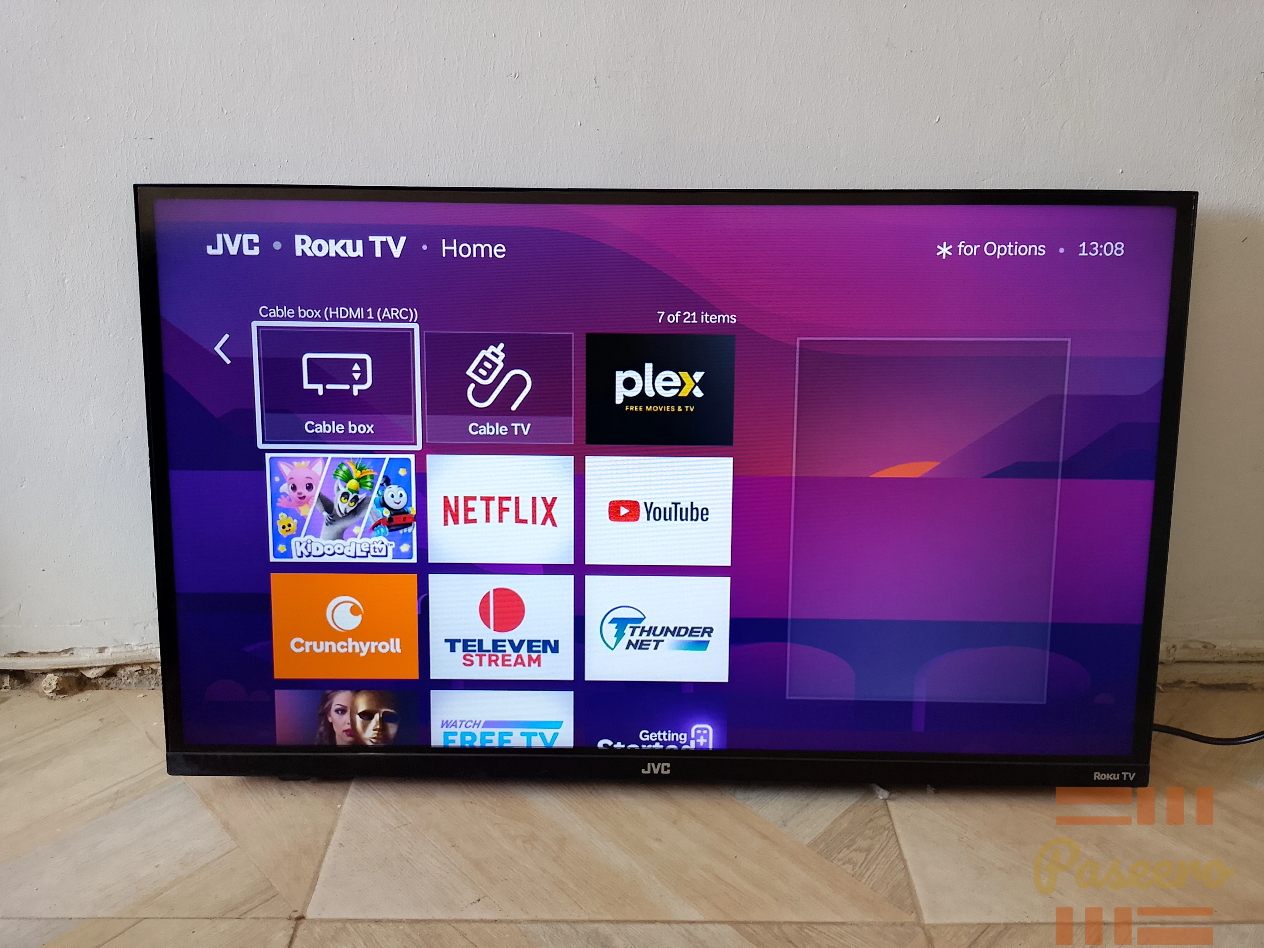 JVC Roku Frameless Smart Television 32 inches Uk Used