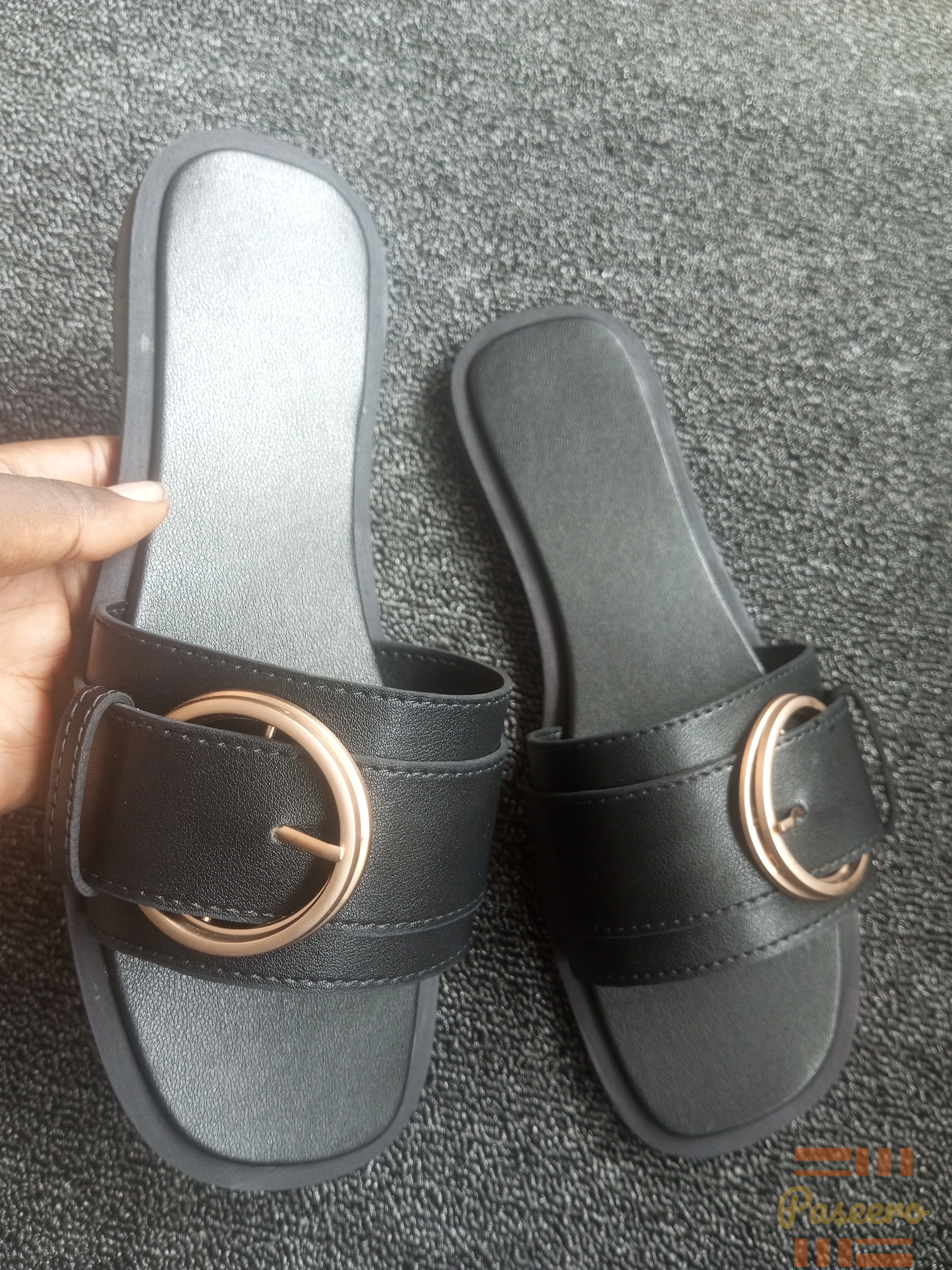 Female slipper