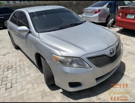 Toyota Camry 2011