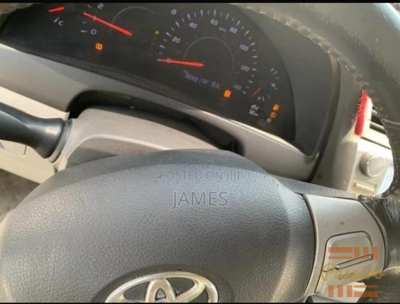 Toyota Camry 20116