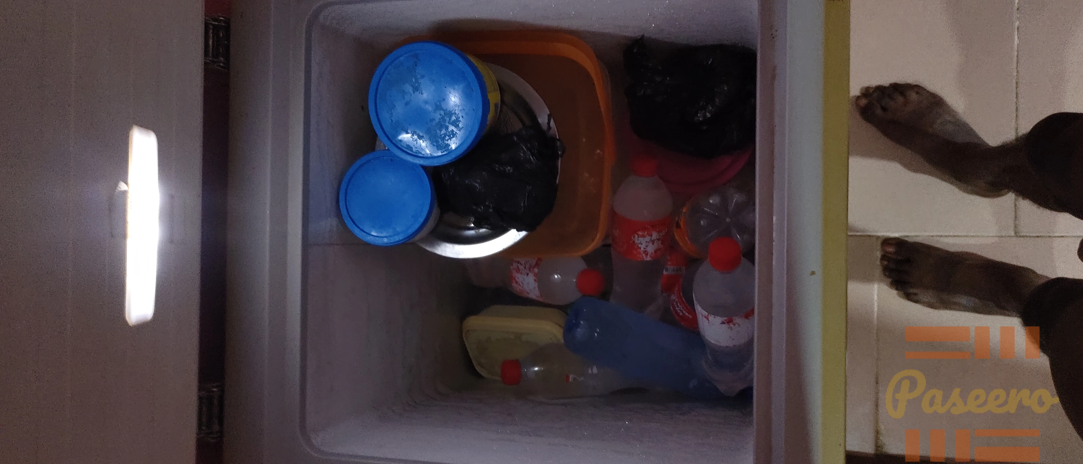 Neatly Used Hisense deep freezer for sale2