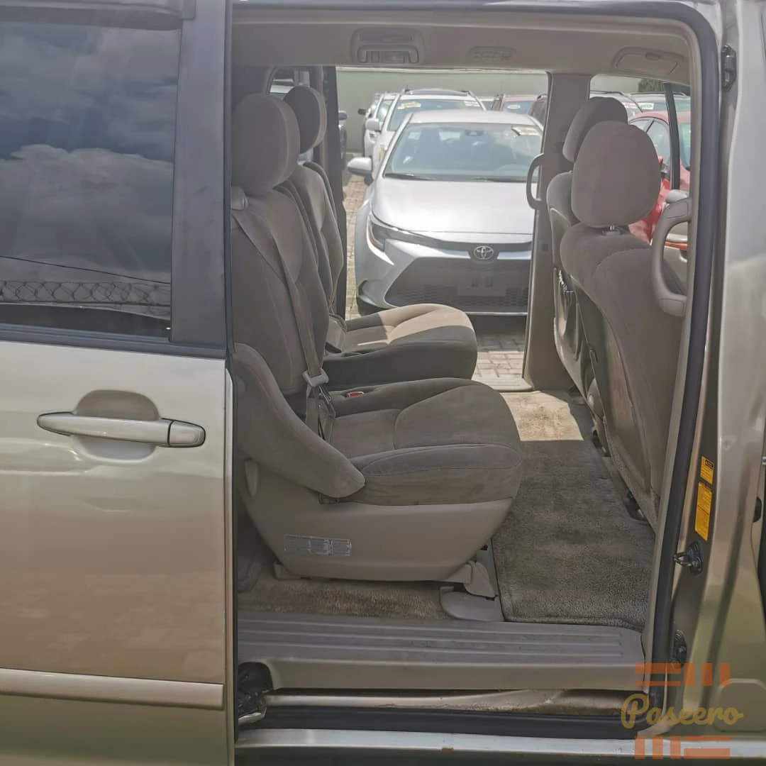 Toyota Sienna6