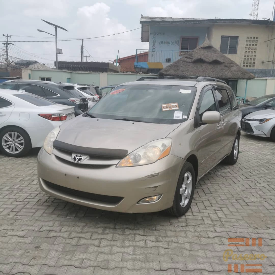 Toyota Sienna