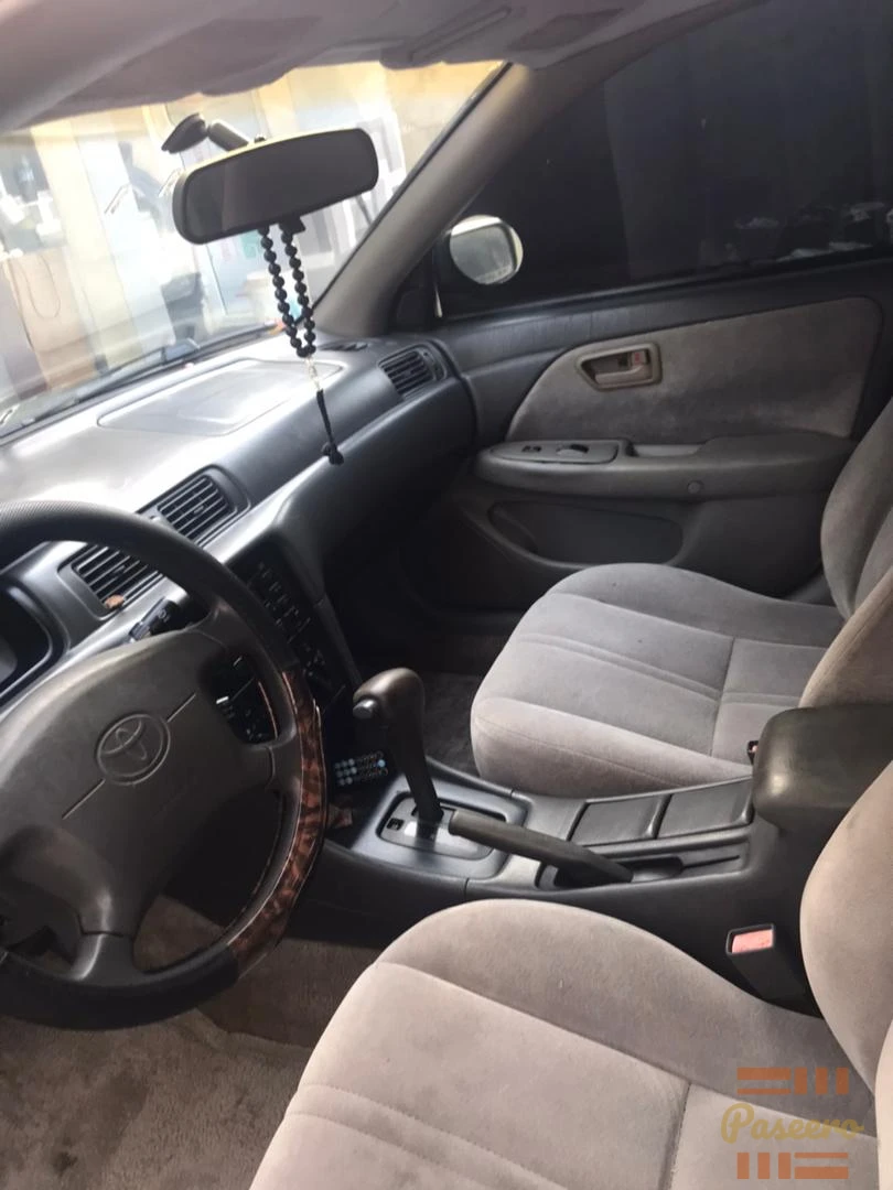 Clean Toyota Camry2