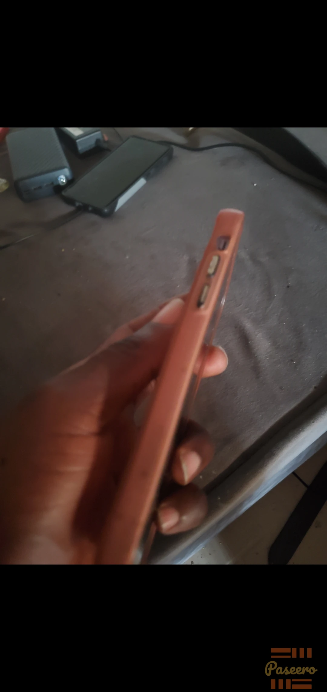 iphone 12 phone in great condition2