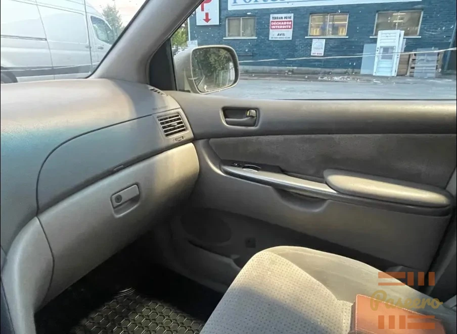 Toyota Sienna4