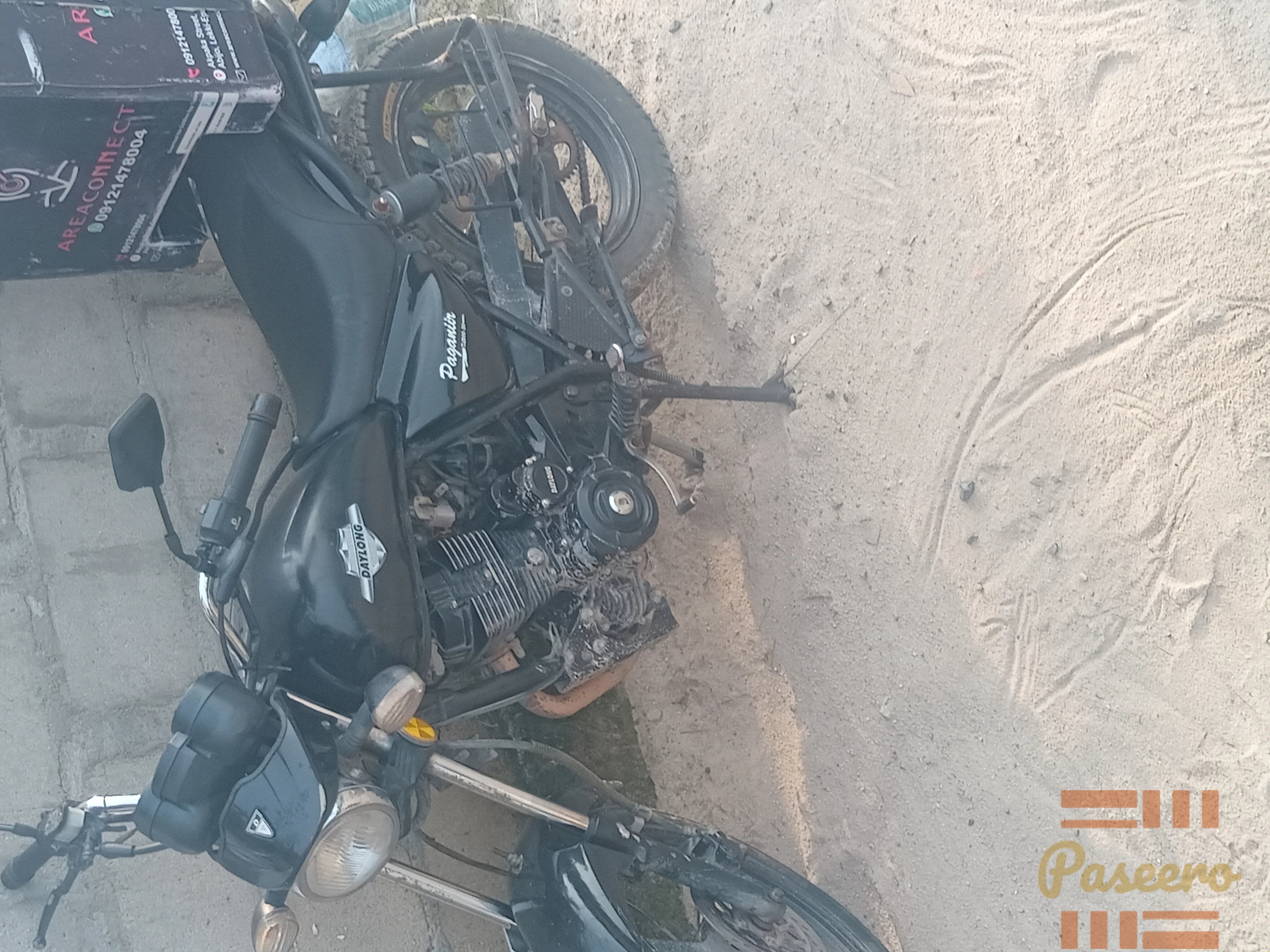Neatly used Daylong dispatch motorcycle2