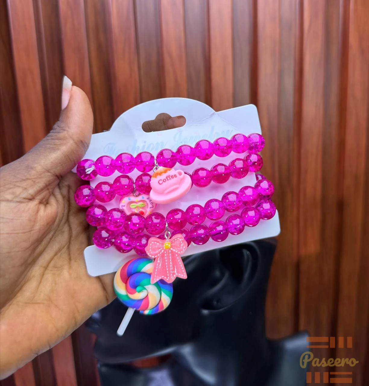 Hand Bead12