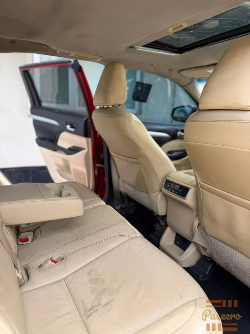 2016 TOYOTA HIGHLANDER XLE9