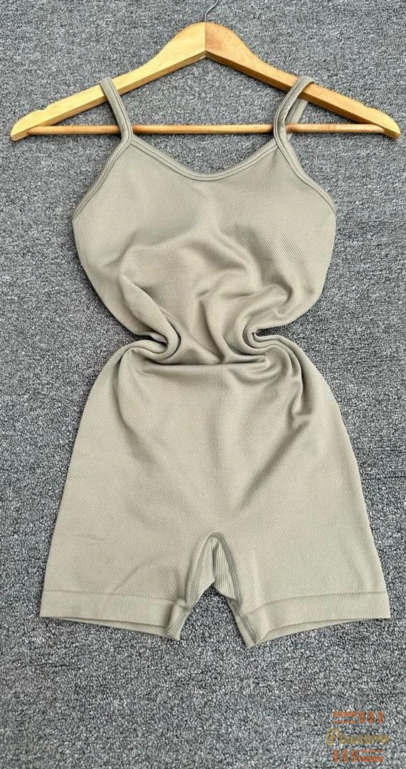 Gym set available size 10/122