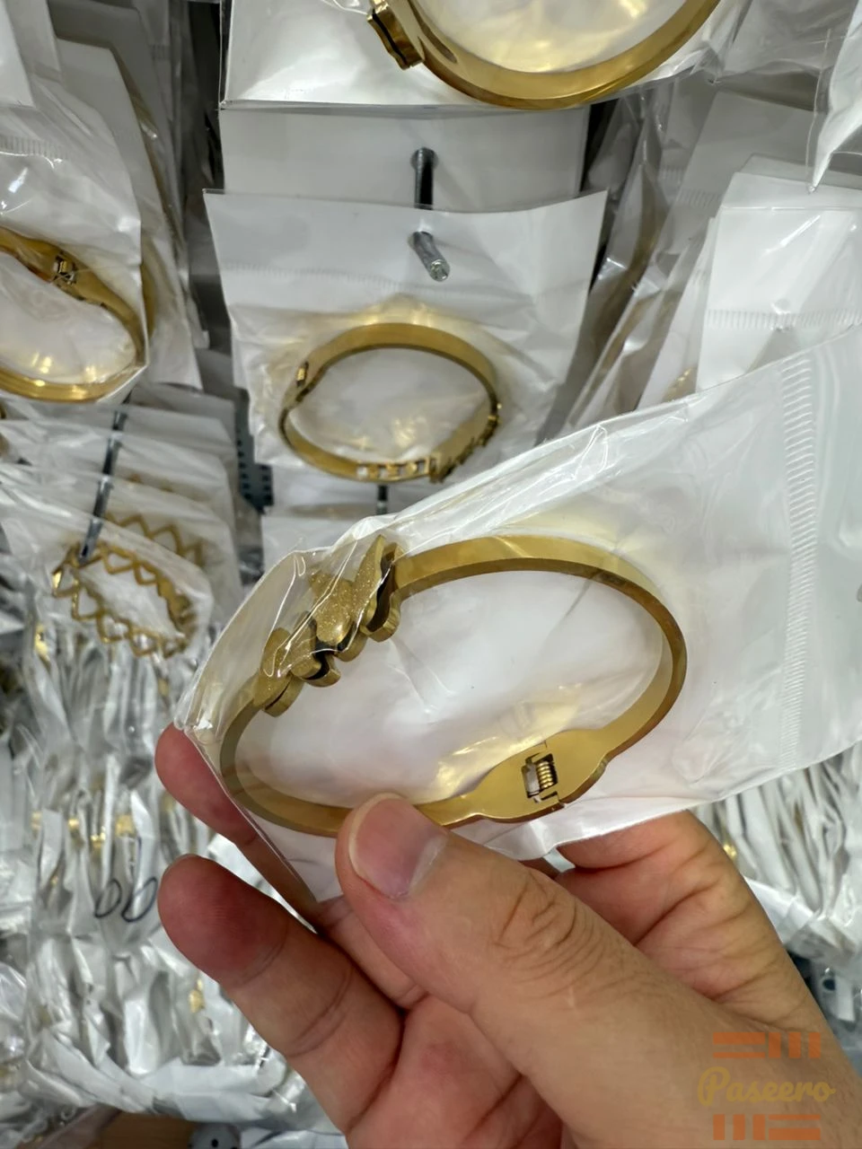 Women bracelets