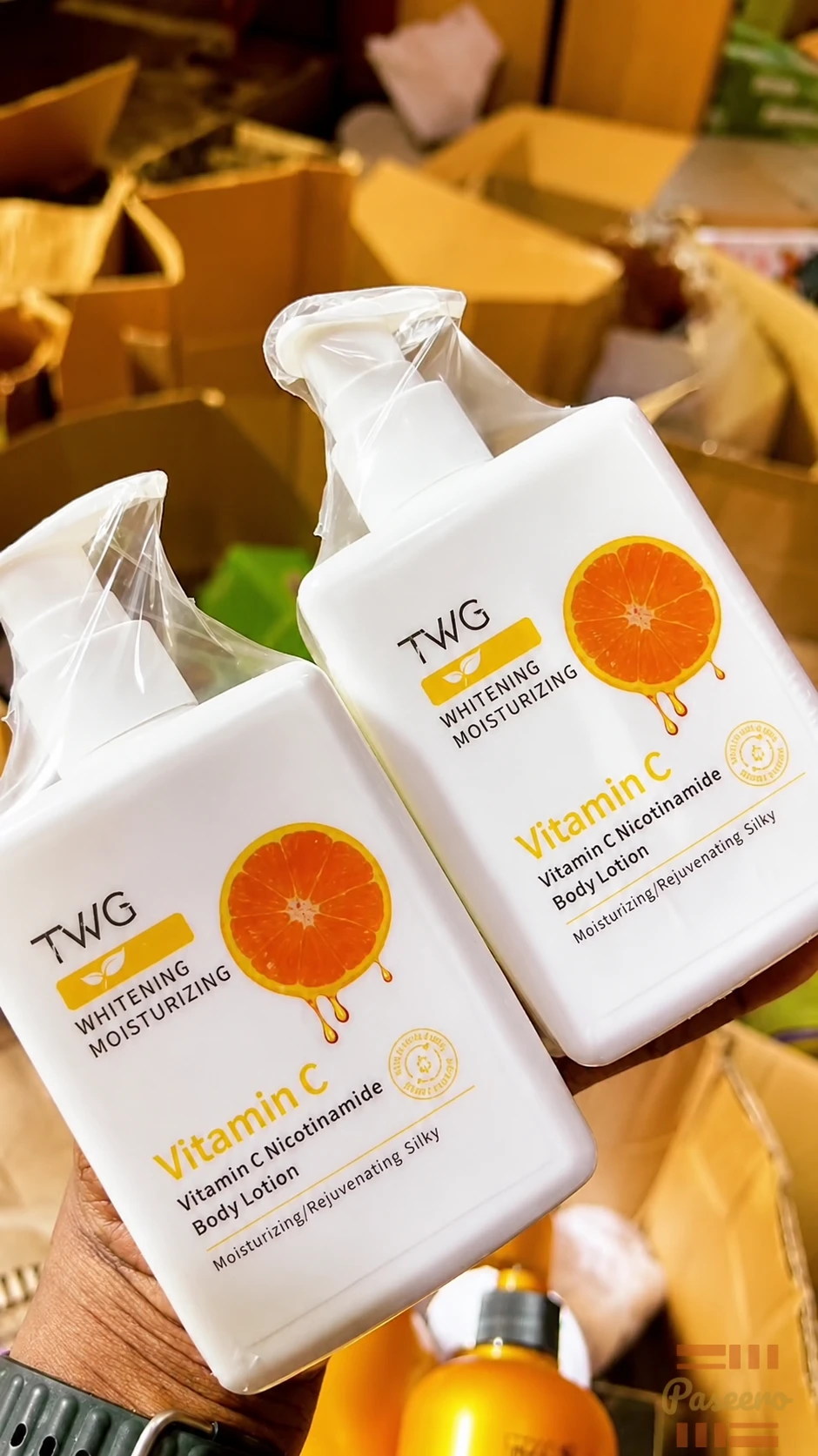 TWG Whitening Moisturizing Vitamin C Nicotinamide Body Lotion 300ml1
