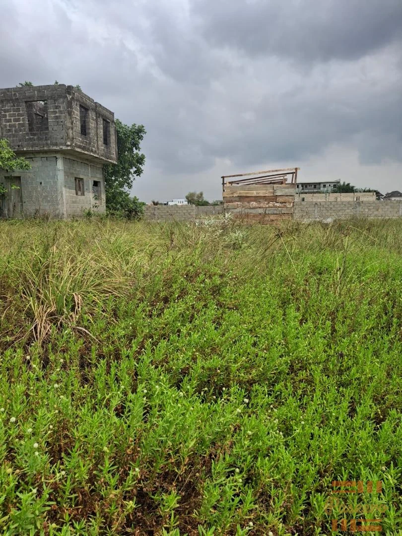 500 sqm plot of land1