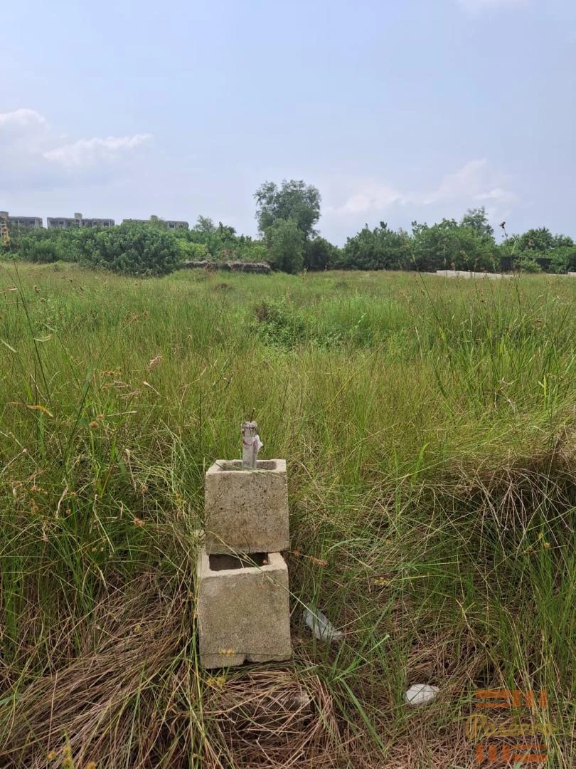500 sqm plot of land2