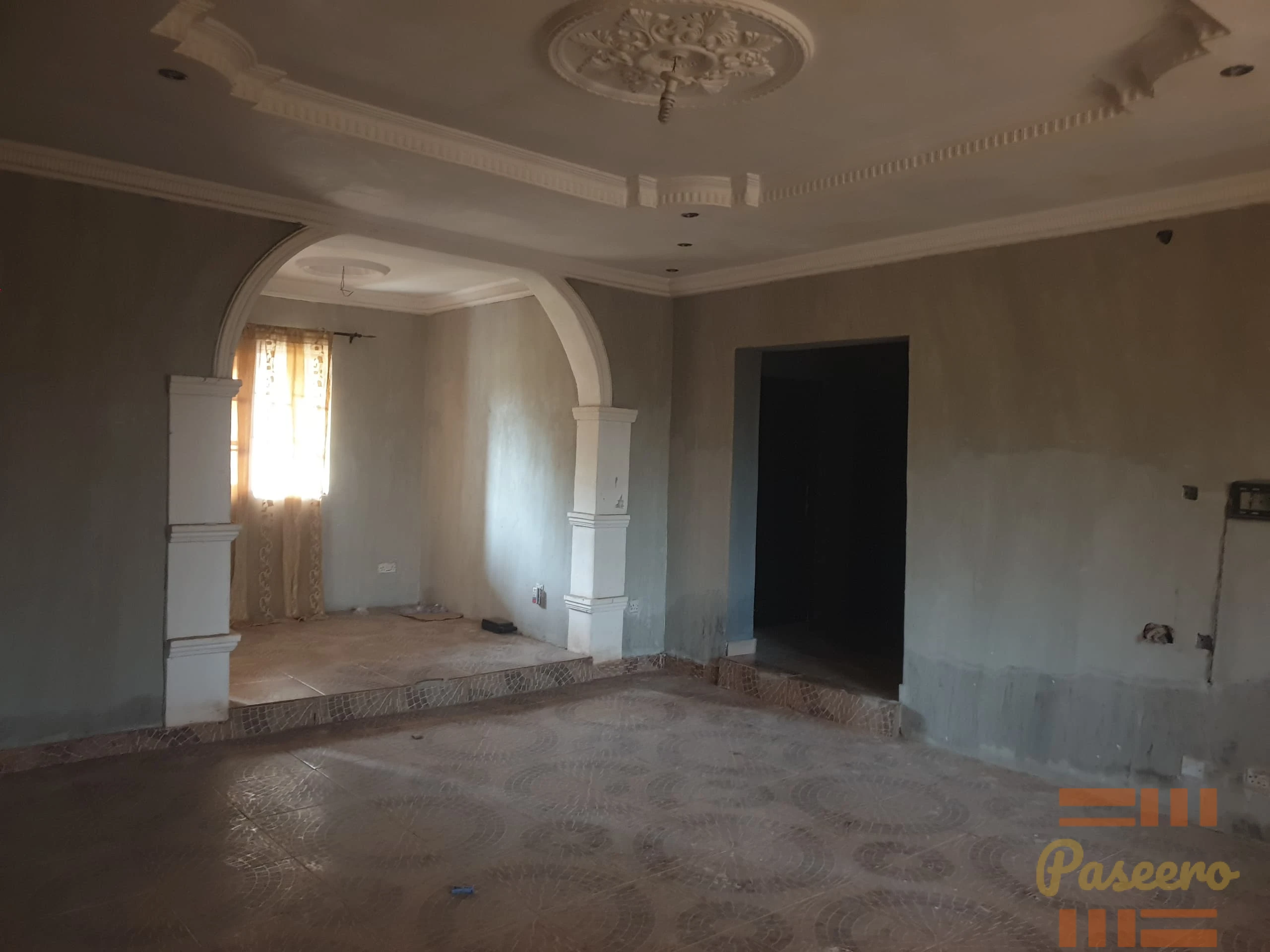 Twin 3 bedroom flat for sale with an uncompleted mini duplex at the back5