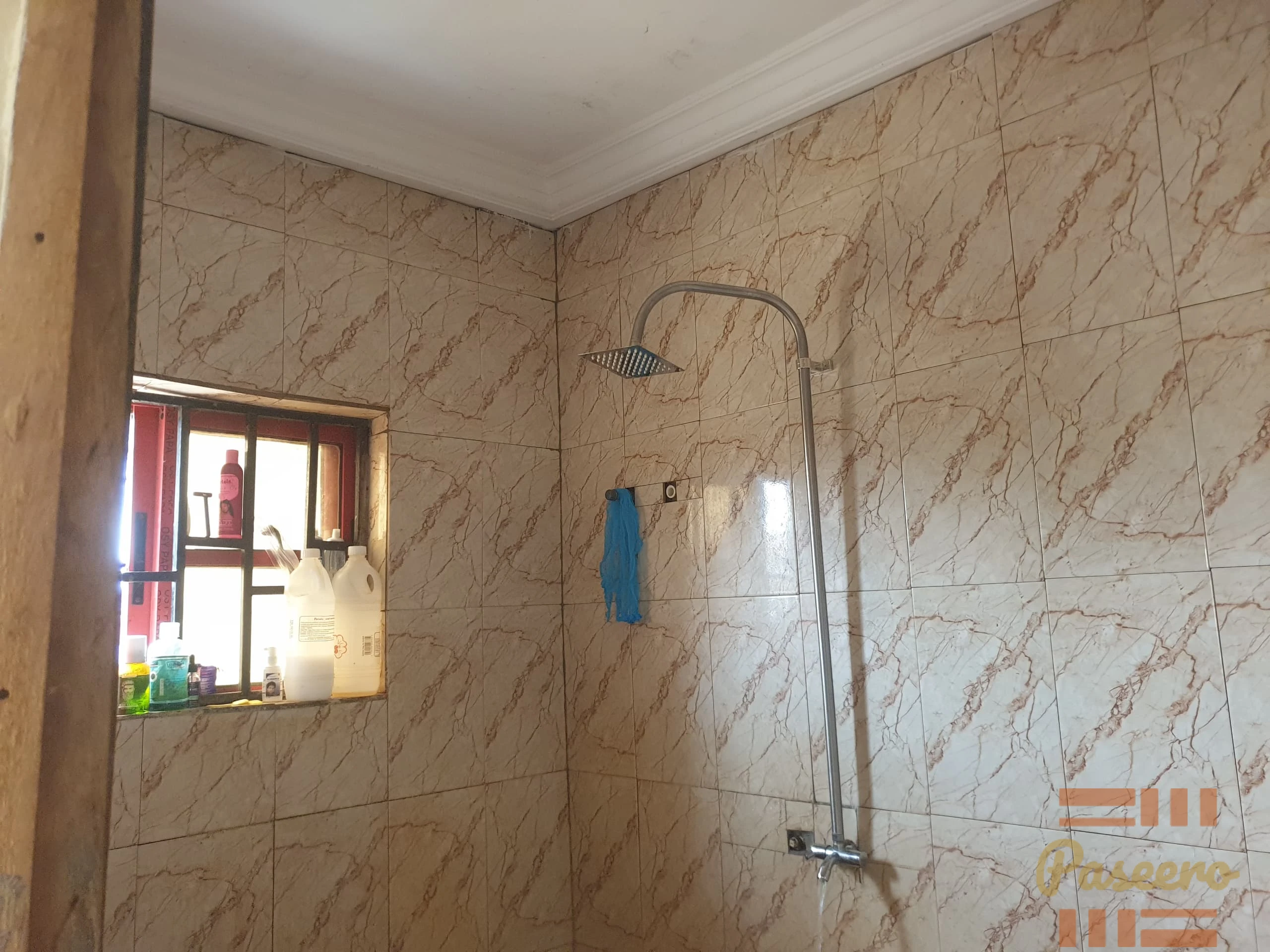 Twin 3 bedroom flat for sale with an uncompleted mini duplex at the back8